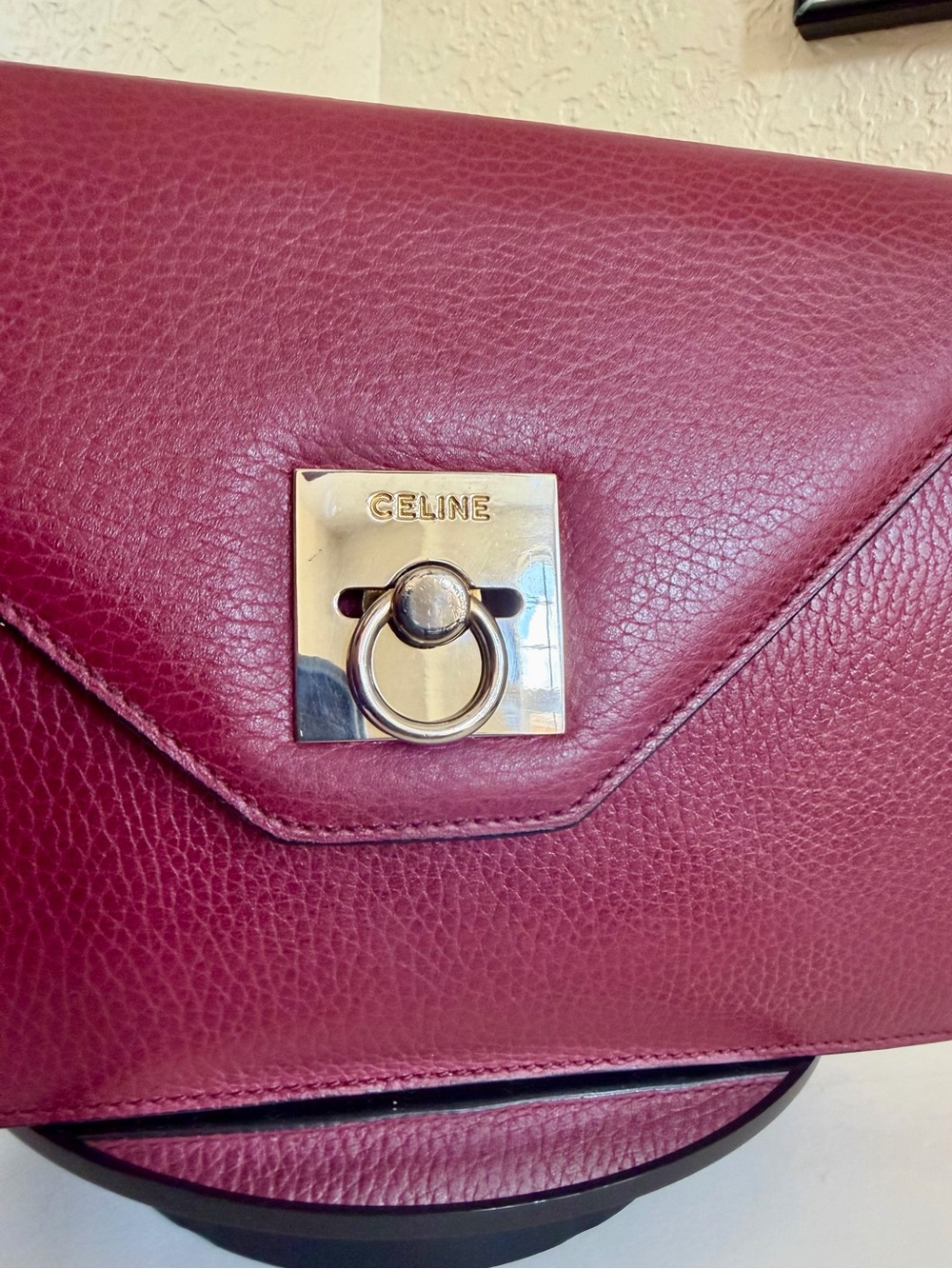 Celine Wine Red Pebbled Leather Envelope Clutch Purse Gold Hardware - Picture 7 of 17